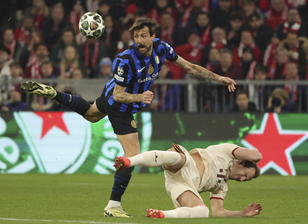 德国杯决赛TOP5： Tarzan 飞入场地并完成了超级空接！