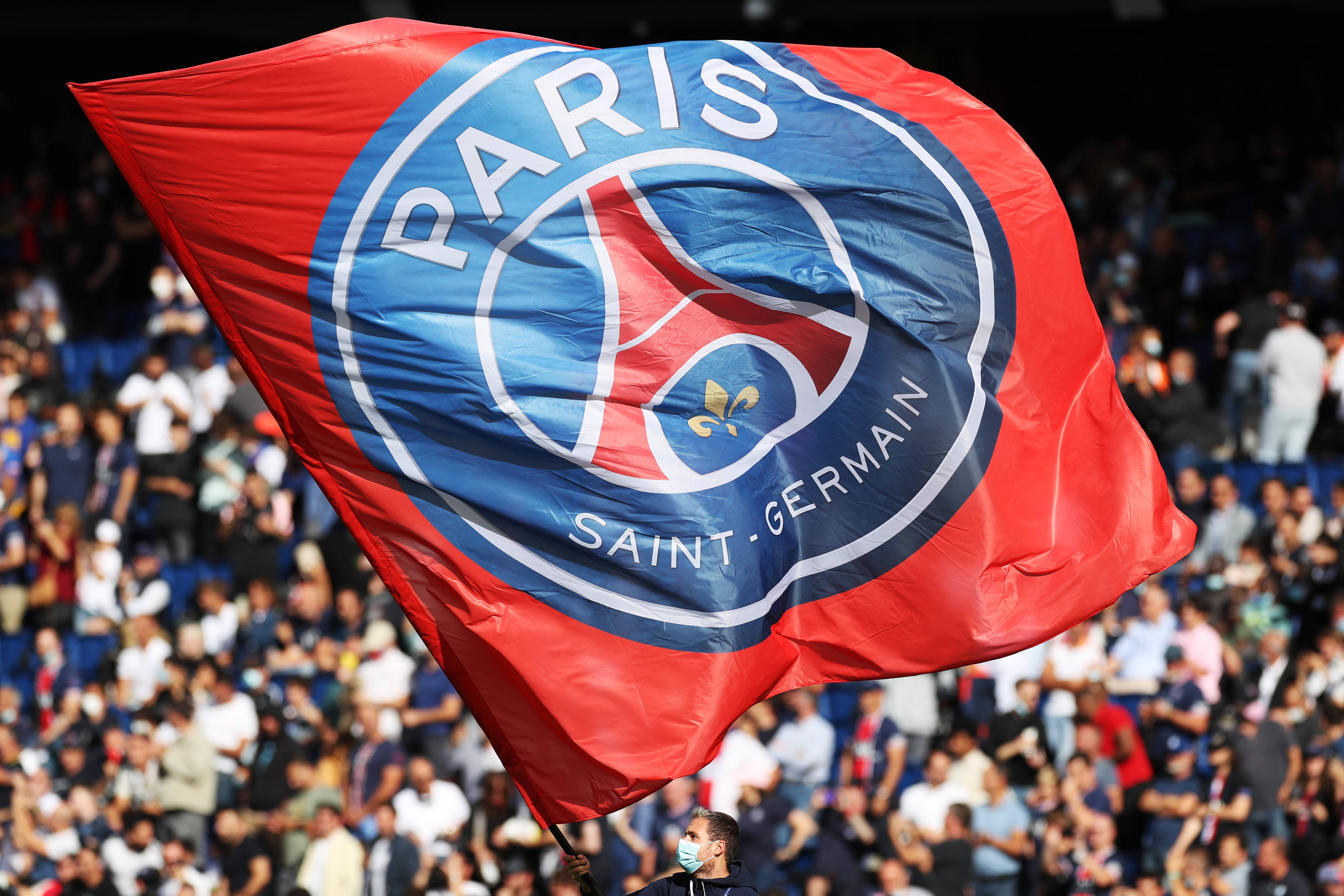 Zeus：比赛期间很想吃海底捞 奖杯非常重拿不动 S赛才是最重要的